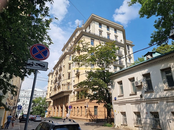 Каретный Плаза