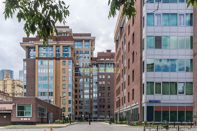 Студенческая 20